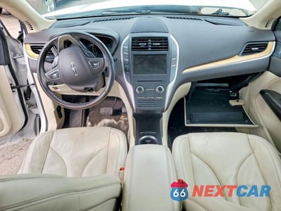 Zdjęcie 8 z 13 samochodu: 2015 LINCOLN MKC VIN:5LMCJ2A94FUJ36421 - miniatura