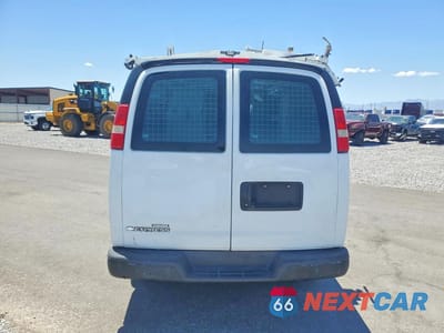 Zdjęcie 6 z 12 samochodu: 2016 CHEVROLET EXPRESS G2500 VIN:1GCWGAFF4G1197346 - miniatura