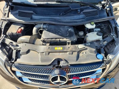 Zdjęcie 12 z 13 samochodu: 2018 MERCEDES-BENZ METRIS VIN:WD4PG2EE5J3489740 - miniatura