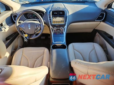 Zdjęcie 8 z 14 samochodu: 2016 LINCOLN MKX RESERVE VIN:2LMTJ8LP4GBL59474 - miniatura