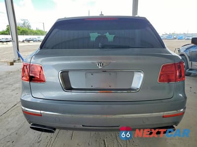 Zdjęcie 6 z 12 samochodu: 2018 BENTLEY BENTAYGA VIN:SJAAC2ZV6JC017814 - miniatura