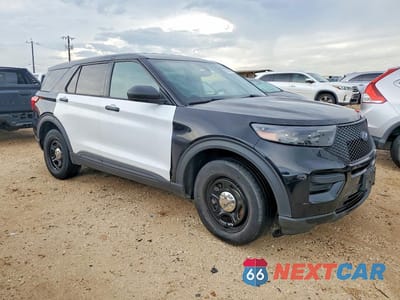 Czwarte zdjęcie samochodu z boku: 2022 FORD EXPLORER POLICE INTERCEPTOR VIN:1FM5K8AB5NGA47775 - miniatura
