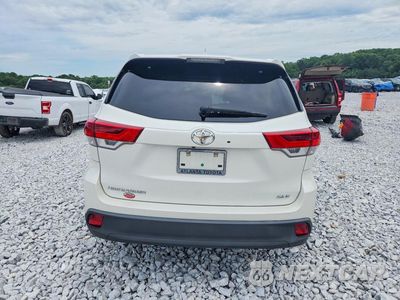 Zdjęcie 6 z 13 samochodu: 2018 TOYOTA HIGHLANDER XLE VIN:5TDKZRFH3JS528291 - miniatura
