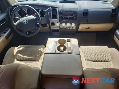 Zdjęcie 8 z 12 samochodu: 2011 TOYOTA TUNDRA DOUBLE CAB SR5 VIN:5TFRY5F14BX109018 - miniatura