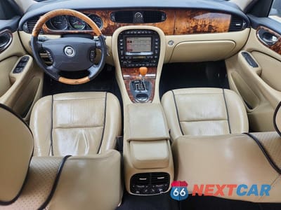 Zdjęcie 8 z 12 samochodu: 2009 JAGUAR XJ8 L VIN:SAJWA79B69SH30506 - miniatura