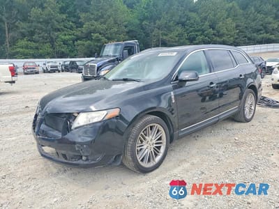 2014 LINCOLN MKT 2LMHJ5AT4EBL56768 - główne zdjęcie licytacji z USA - miniatura