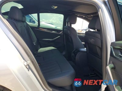 Zdjęcie 10 z 13 samochodu: 2021 BMW 530 I VIN:WBA53BH03MWW94311 - miniatura