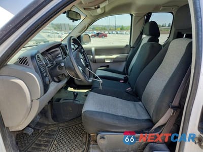 Zdjęcie 7 z 12 samochodu: 2007 CHEVROLET SILVERADO K2500 HEAVY DUTY VIN:1GCHK29K67E590974 - miniatura
