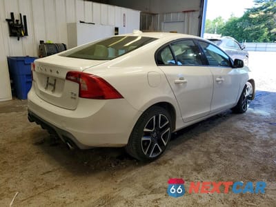 Trzecie zdjęcie samochodu z tyłu: 2018 VOLVO S60 DYNAMIC VIN:YV140MTL5J2453092 - miniatura