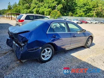 Trzecie zdjęcie samochodu z tyłu: 2005 HONDA ACCORD LX VIN:3HGCM56445G700262 - miniatura
