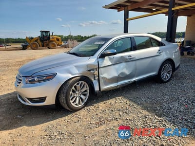 2017 FORD TAURUS LIMITED 1FAHP2F85HG109960 - główne zdjęcie licytacji z USA - miniatura