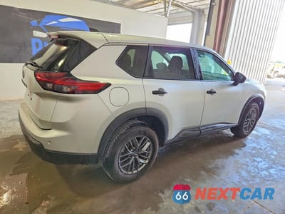 Trzecie zdjęcie samochodu z tyłu: 2024 NISSAN ROGUE S VIN:5N1BT3AA6RC712593 - miniatura