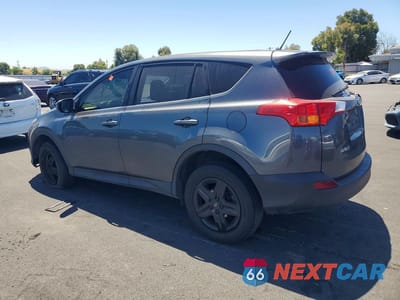 Drugie zdjęcie samochodu z przodu: 2015 TOYOTA RAV4 LE VIN:JTMZFREV6FD063295 - miniatura