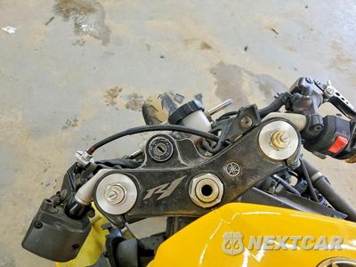 Zdjęcie 7 z 9 samochodu: 2006 YAMAHA YZFR1 VIN:JYARN15E86A001740 - miniatura