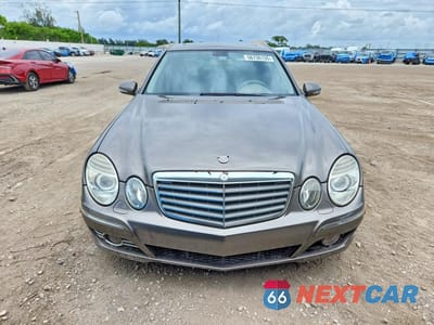 Piąte zdjęcie samochodu w środku: 2008 MERCEDES-BENZ E 350 VIN:WDBUF56X88B233284 - miniatura