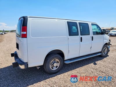 Trzecie zdjęcie samochodu z tyłu: 2022 CHEVROLET EXPRESS G2500 VIN:1GCWGAFP1N1224721 - miniatura