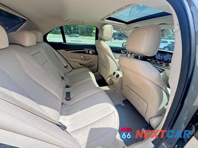 Zdjęcie 10 z 10 samochodu: 2017 MERCEDES-BENZ E 300 VIN:WDDZF4JB9HA118251 - miniatura