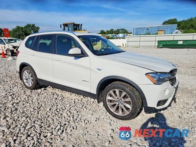 Czwarte zdjęcie samochodu z boku: 2015 BMW X3 XDRIVE28I VIN:5UXWX9C53F0D57250 - miniatura