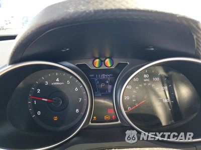 Zdjęcie 9 z 12 samochodu: 2012 HYUNDAI VELOSTER BASE VIN:KMHTC6ADXCU060451 - miniatura