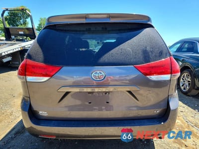 Zdjęcie 6 z 13 samochodu: 2013 TOYOTA SIENNA LE VIN:5TDKK3DCXDS317392 - miniatura
