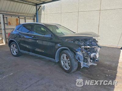 Czwarte zdjęcie samochodu z boku: 2019 MERCEDES-BENZ GLA 250 VIN:WDCTG4GB0KU010346 - miniatura