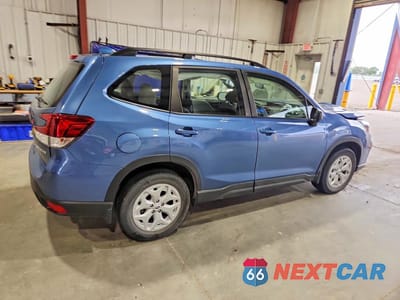 Trzecie zdjęcie samochodu z tyłu: 2021 SUBARU FORESTER VIN:JF2SKADC0MH573129 - miniatura