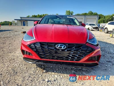 Piąte zdjęcie samochodu w środku: 2021 HYUNDAI SONATA LIMITED VIN:5NPEH4J20MH086828 - miniatura