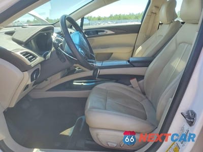 Zdjęcie 7 z 12 samochodu: 2018 LINCOLN MKZ RESERVE VIN:3LN6L5F92JR619460 - miniatura