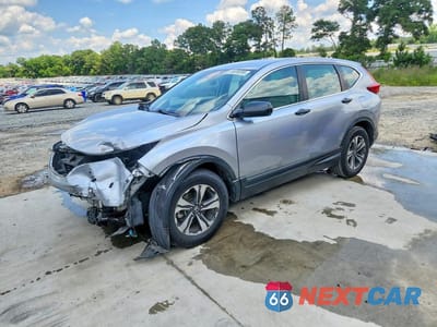 2017 HONDA CR-V LX 7FARW5H32HE012153 - główne zdjęcie licytacji z USA - miniatura
