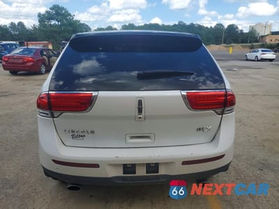 Zdjęcie 6 z 13 samochodu: 2014 LINCOLN MKX VIN:2LMDJ6JK0EBL14092 - miniatura