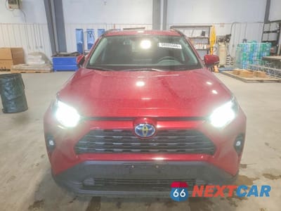 Piąte zdjęcie samochodu w środku: 2024 TOYOTA RAV4 XLE PREMIUM VIN:4T3B6RFV4RU150152 - miniatura