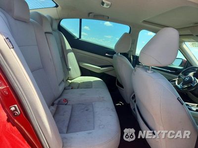Zdjęcie 10 z 12 samochodu: 2019 NISSAN ALTIMA SV VIN:1N4BL4DV3KC151483 - miniatura