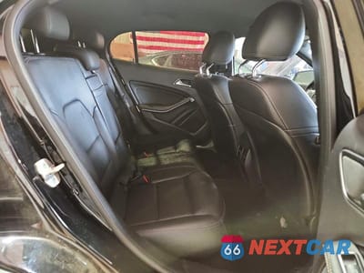 Zdjęcie 10 z 12 samochodu: 2017 MERCEDES-BENZ GLA 250 VIN:WDCTG4EB1HJ296298 - miniatura