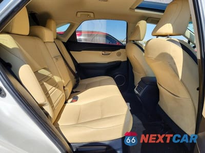 Zdjęcie 10 z 12 samochodu: 2017 LEXUS NX 200T BASE VIN:JTJBARBZ7H2112216 - miniatura