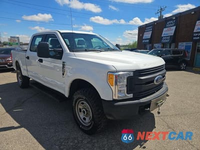 2017 FORD F350 SUPER DUTY 1FT8W3B60HED95980 - główne zdjęcie licytacji z USA - miniatura