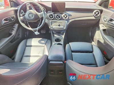 Zdjęcie 8 z 12 samochodu: 2019 MERCEDES-BENZ CLA 250 VIN:WDDSJ4EB7KN703436 - miniatura