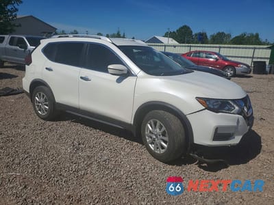 Czwarte zdjęcie samochodu z boku: 2018 NISSAN ROGUE SV VIN:KNMAT2MV3JP616510 - miniatura