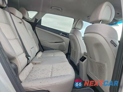 Zdjęcie 11 z 13 samochodu: 2017 HYUNDAI TUCSON SPORT VIN:KM8J33A2XHU521174 - miniatura