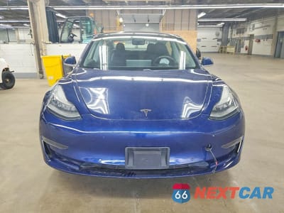Piąte zdjęcie samochodu w środku: 2018 TESLA MODEL 3 VIN:5YJ3E1EA0JF008155 - miniatura
