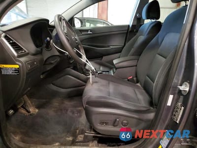 Zdjęcie 7 z 13 samochodu: 2017 HYUNDAI TUCSON SE VIN:KM8J3CA49HU489092 - miniatura