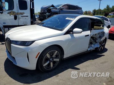 2026 BMW IX XDRIVE45 WB543CF08TCV37618 - główne zdjęcie licytacji z USA - miniatura