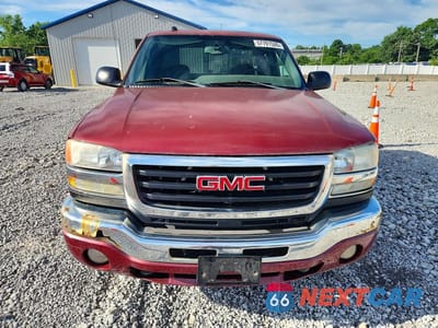 Piąte zdjęcie samochodu w środku: 2005 GMC SIERRA K2500 HEAVY DUTY VIN:1GTHK29U05E343948 - miniatura