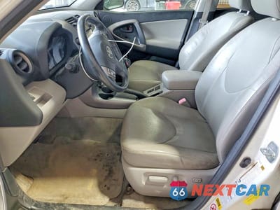 Zdjęcie 7 z 13 samochodu: 2008 TOYOTA RAV4 LIMITED VIN:JTMBD31V685195366 - miniatura