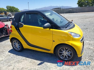 Czwarte zdjęcie samochodu z boku: 2016 SMART FORTWO VIN:WMEEJ9AAXGK843380 - miniatura