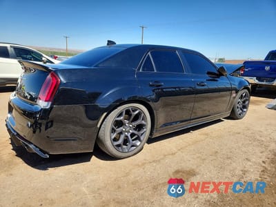 Trzecie zdjęcie samochodu z tyłu: 2019 CHRYSLER 300 S VIN:2C3CCABT9KH564833 - miniatura