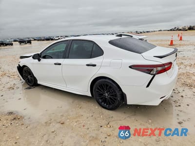 Drugie zdjęcie samochodu z przodu: 2022 TOYOTA CAMRY HYBRID SE NIGHTSHADE VIN:4T1G31AK8NU038020 - miniatura