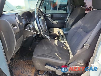 Zdjęcie 7 z 13 samochodu: 2014 JEEP WRANGLER UNLIMITED SPORT VIN:1C4BJWDGXEL255616 - miniatura