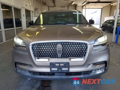 Piąte zdjęcie samochodu w środku: 2020 LINCOLN AVIATOR VIN:5LM5J7XC7LGL34655 - miniatura
