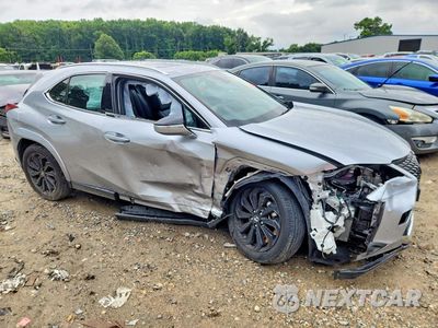 Czwarte zdjęcie samochodu z boku: 2024 LEXUS UX 250H PREMIUM VIN:JTHP9JBH2R2074341 - miniatura