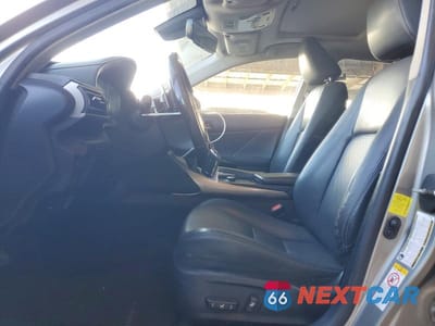 Zdjęcie 7 z 13 samochodu: 2017 LEXUS IS 200T VIN:JTHBA1D29H5049640 - miniatura